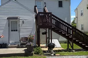 33 Beal St, Stamford, CT 06902 - Photo 15