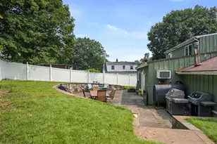 37 Old Barn Rd S, Stamford, CT 06905 - Photo 29