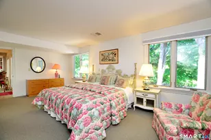 2 Schuyler Ln, Bloomfield, CT 06002 - Photo 33
