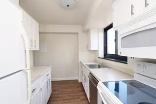 44 Strawberry Hill Ave, Stamford, CT 06902 - Photo 9