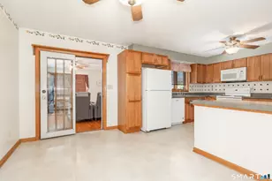 23 Sara Cir, North Haven, CT 06473 - Photo 5