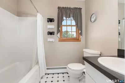 23 Sara Circle, North Haven, CT 06473 - Photo 11
