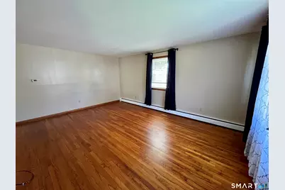 35 Warsaw Street #First floor, Fairfield, CT 06825 - Photo 3