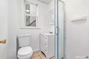 336 Hollister St, Stratford, CT 06615 - Photo 9
