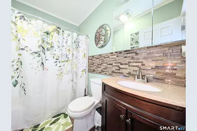 56 Higgins Avenue, Bridgeport, CT 06611 - Photo 31