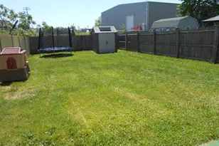 178 Larkin Ct, Stratford, CT 06615 - Photo 13