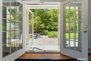 32 Juniper Rd, Bloomfield, CT 06002 - Photo 9