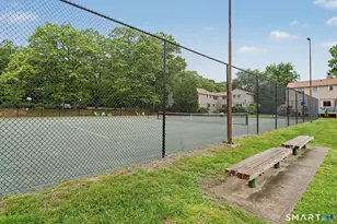 41 Happy Hollow Cir, Stratford, CT 06614 - Photo 31