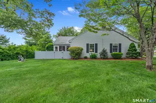4 Aylesbury Cir, Madison, CT 06443 - Photo 31