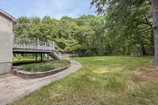 209 Cranberry Pond Rd, Norwich, CT 06360 - Photo 15