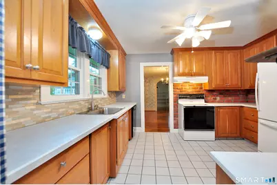 10 Harvey Road, Windsor, CT 06095 - Photo 13
