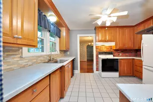 10 Harvey Rd, Windsor, CT 06095 - Photo 13