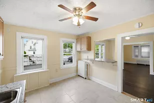 76 Harold St, Hartford, CT 06112 - Photo 5