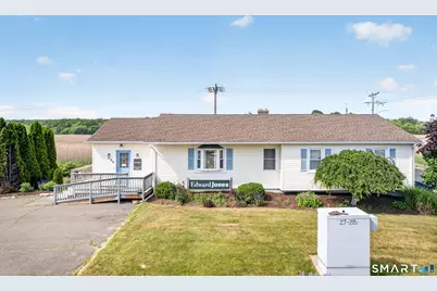 239 East Main Street, Clinton, CT 06413 - Photo 1