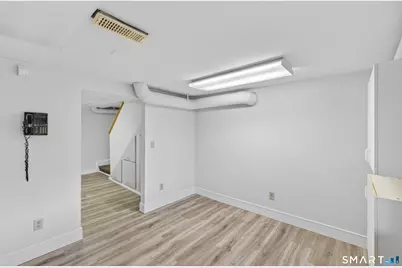 239 E Main Street, Clinton, CT 06413 - Photo 21