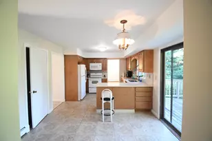 313 Burnt Plains Rd, Milford, CT 06461 - Photo 7