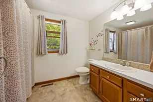 188 Academy Ave, Waterbury, CT 06705 - Photo 19