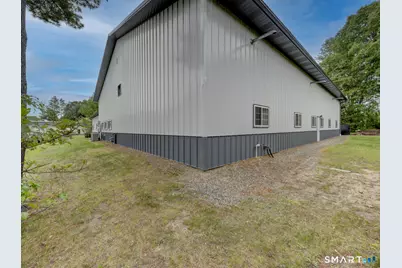 1 Northgate Drive, Windsor Locks, CT 06096 - Photo 9
