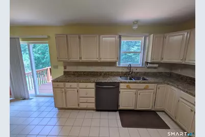 61 Basking Brook Lane, Shelton, CT 06484 - Photo 9