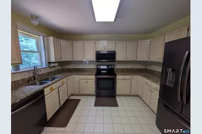 61 Basking Brook Lane, Shelton, CT 06484 - Photo 7