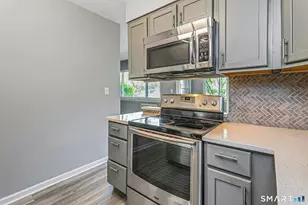 333 Vincellette St, Bridgeport, CT 06606 - Photo 5