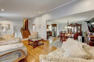 4 Lee Cir, Bloomfield, CT 06002 - Photo 13