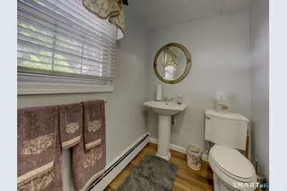 4 Lee Circle, Bloomfield, CT 06002 - Photo 11
