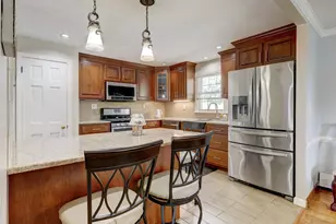 4 Lee Cir, Bloomfield, CT 06002 - Photo 19