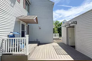 1679 Litchfield Turnpike, Woodbridge, CT 06525 - Photo 3