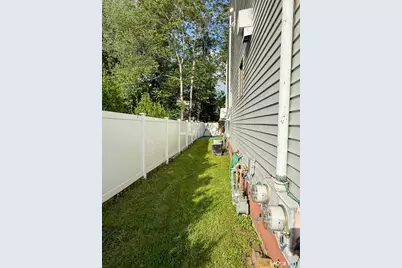 1679 Litchfield Turnpike, Woodbridge, CT 06525 - Photo 25