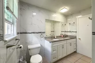 1679 Litchfield Turnpike, Woodbridge, CT 06525 - Photo 15