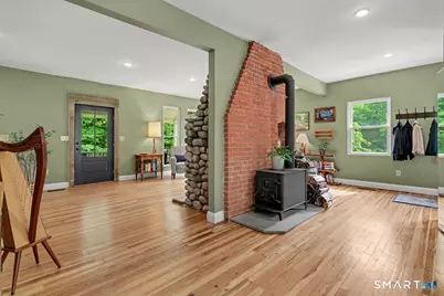 110 Newton Road, Woodbridge, CT 06525 - Photo 9