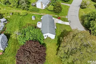 18 Billings St, Stonington, CT 06379 - Photo 3