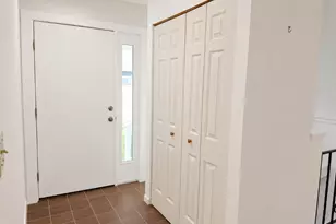 2 Stratton Way, Branford, CT 06405 - Photo 5