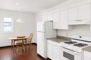 2 Stratton Way, Branford, CT 06405 - Photo 9