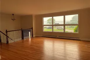 98 Soundview Dr, Stamford, CT 06902 - Photo 13