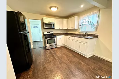 62 Clifford Street, Bridgeport, CT 06607 - Photo 11