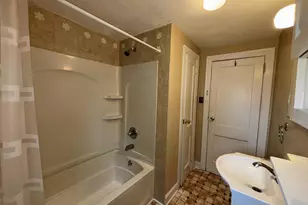 127 Booth St, New Britain, CT 06053 - Photo 9