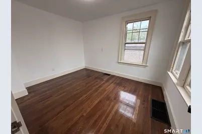 15 Central Avenue, Hamden, CT 06517 - Photo 9