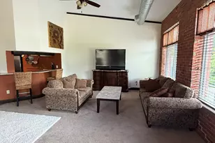 10 Summit St, East Hampton, CT 06424 - Photo 9