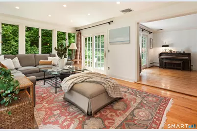 130 Comstock Hill Road, New Canaan, CT 06840 - Photo 9