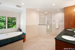 130 Comstock Hill Rd, New Canaan, CT 06840 - Photo 17