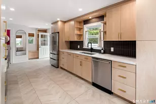 117 Bridge St, Stamford, CT 06905 - Photo 13