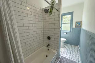 53 Burr St, West Hartford, CT 06107 - Photo 11
