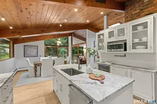 9 Fall Ridge Rd, Weston, CT 00688 - Photo 7