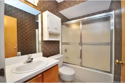 12 Charter Oak Place #3F, Hartford, CT 06106 - Photo 9