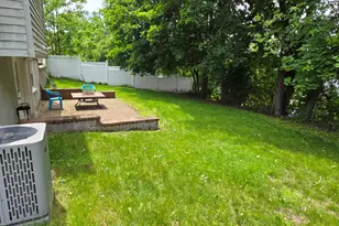 13 Berkshire Cir, Ansonia, CT 06401 - Photo 5
