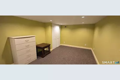13 Berkshire Circle, Ansonia, CT 06401 - Photo 15