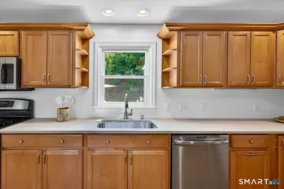 84 Jesswig Drive, Hamden, CT 06517 - Photo 17