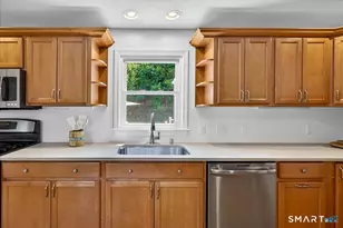 84 Jesswig Dr, Hamden, CT 06517 - Photo 17